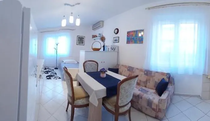 Sea Апартаменты